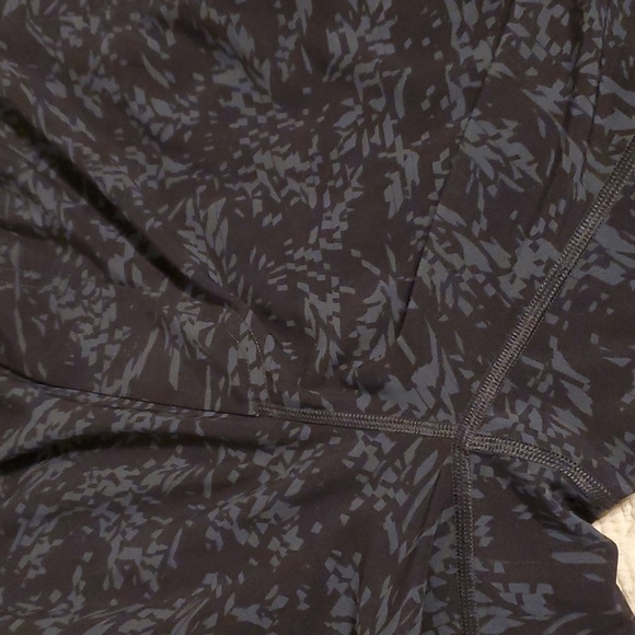 Lululemon Men's Short Tiger Camo - Picture 12 of 13